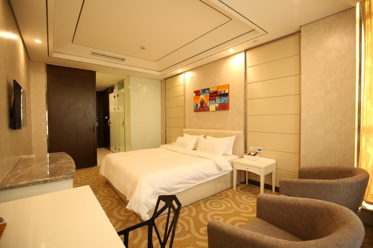 Crown Crystal Hotel Shanghai Exterior foto